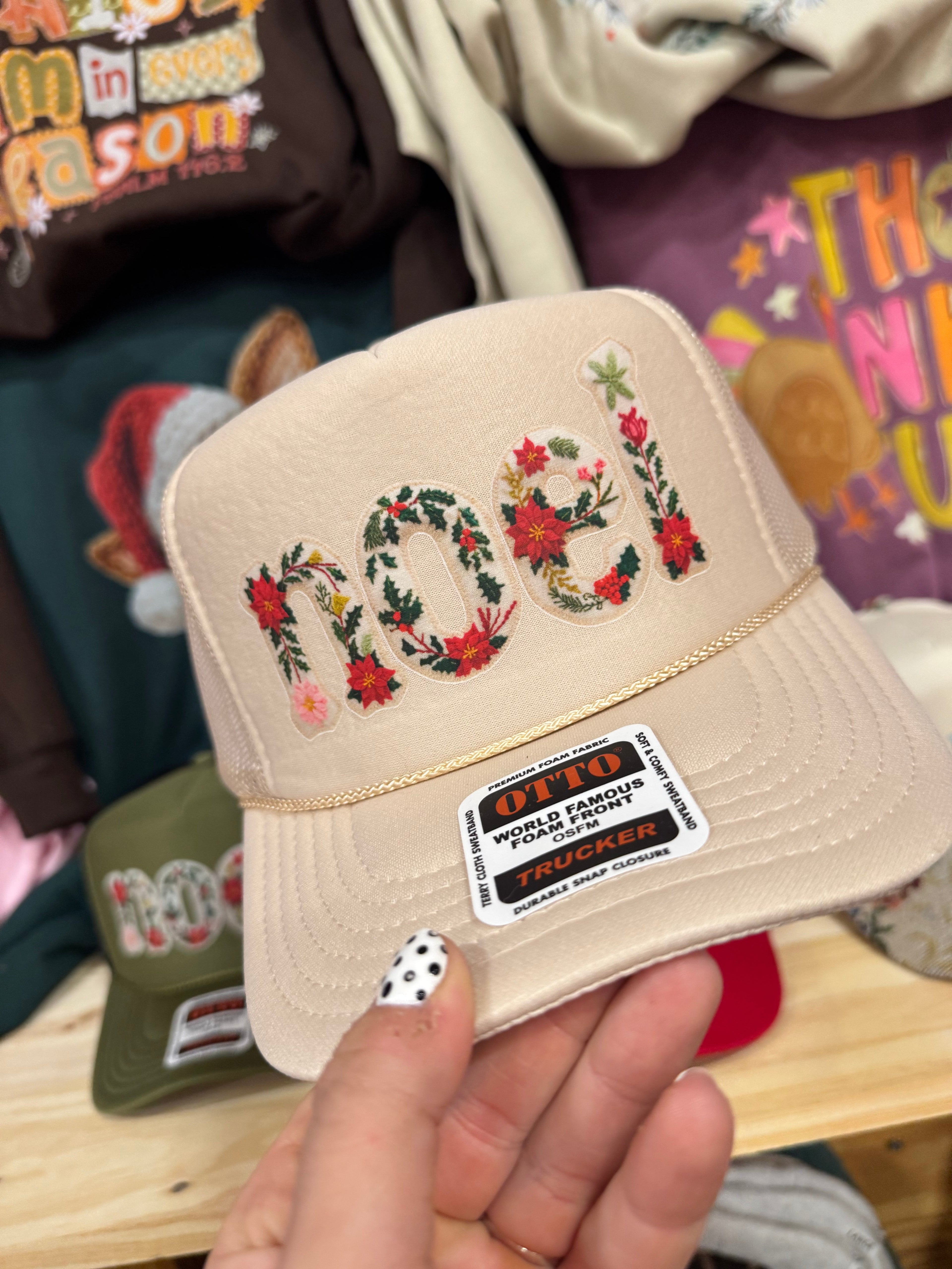 Noel hat