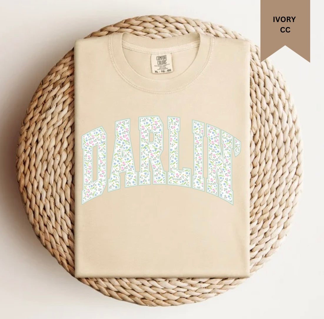 Floral Darlin Tee.