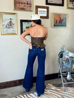 The Wrangler Wanderer 622 Dark Wash Flares