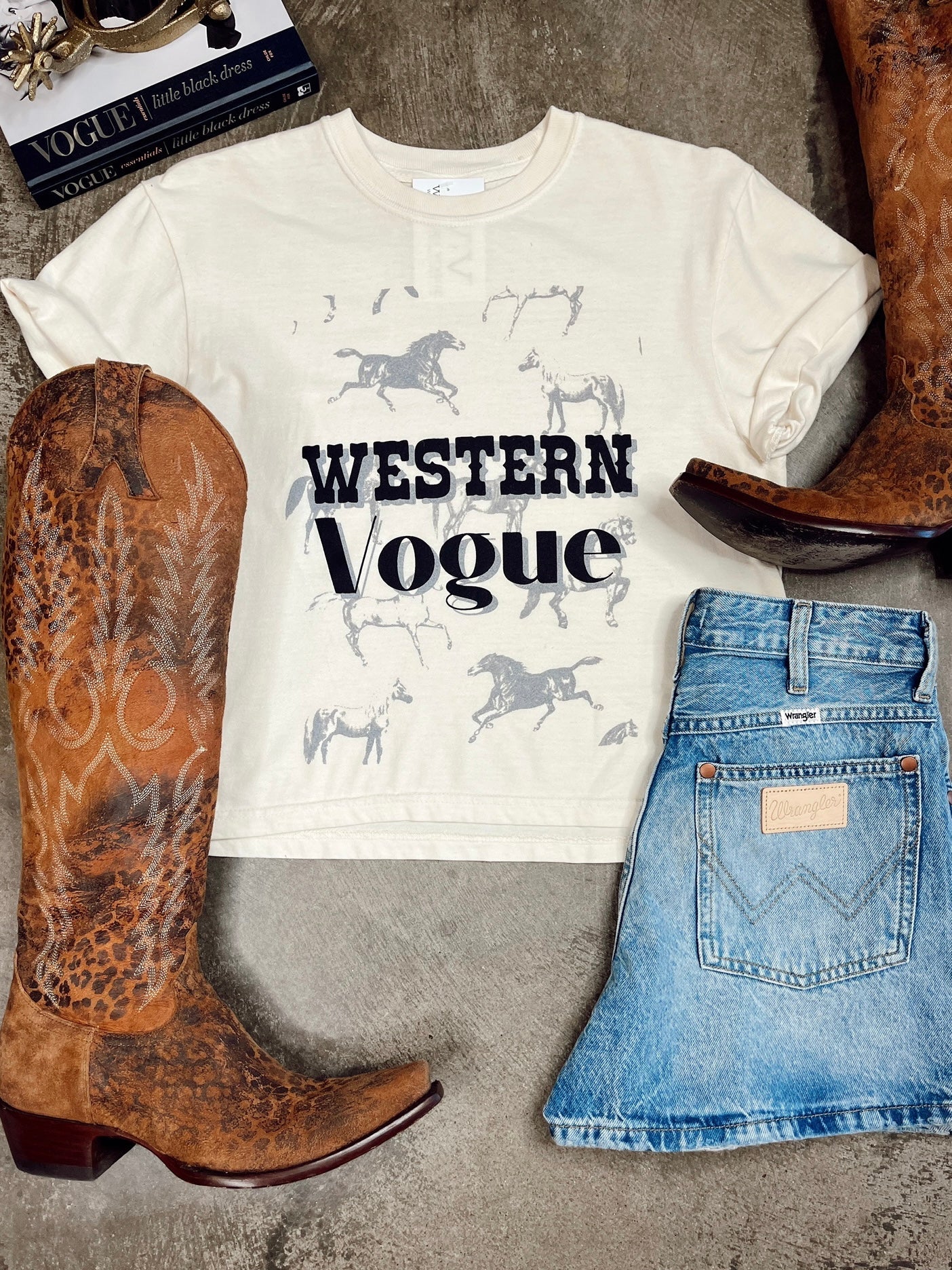Wild Horses Western Vogue Cropped T-Shirt