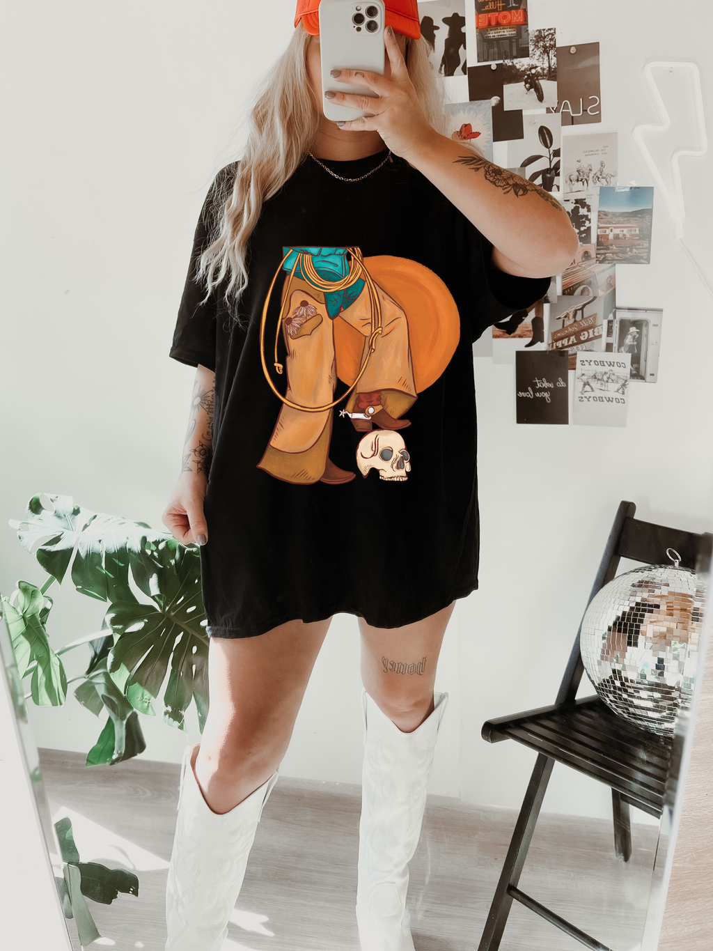 Dusty leather tee