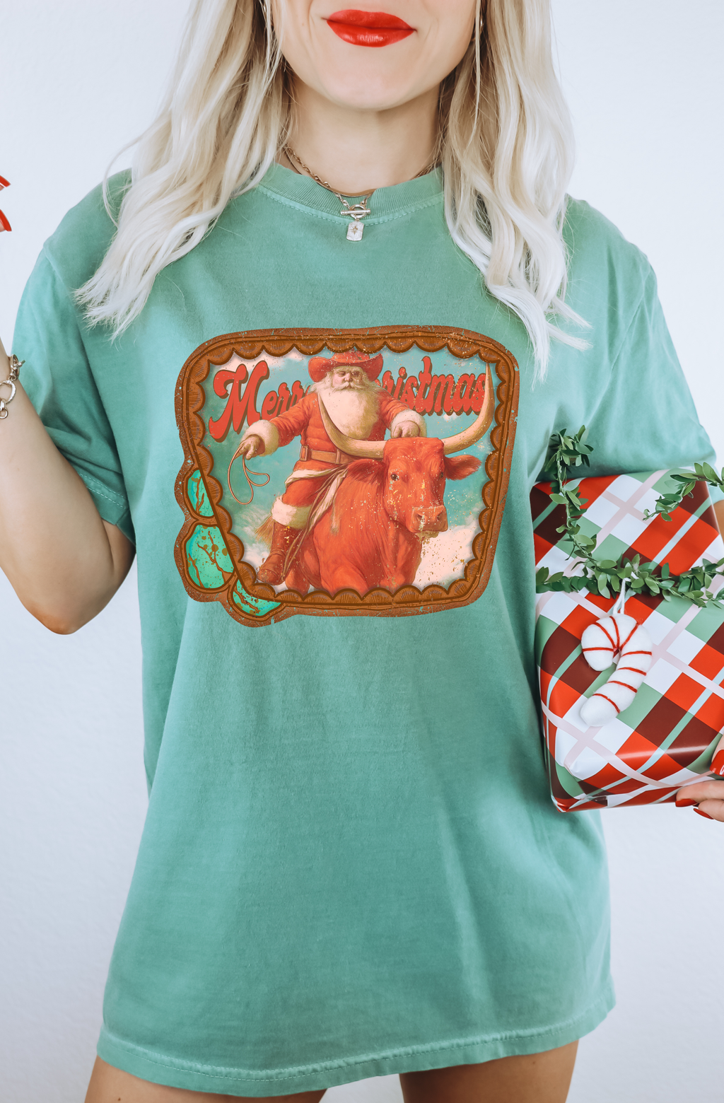 Vintage Turquoise Santa tee