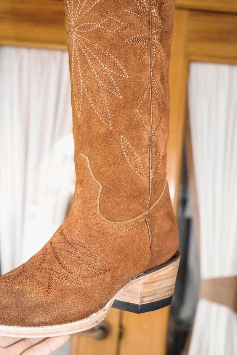 The Lorraine Knee-High Western Boots – Camel Suede